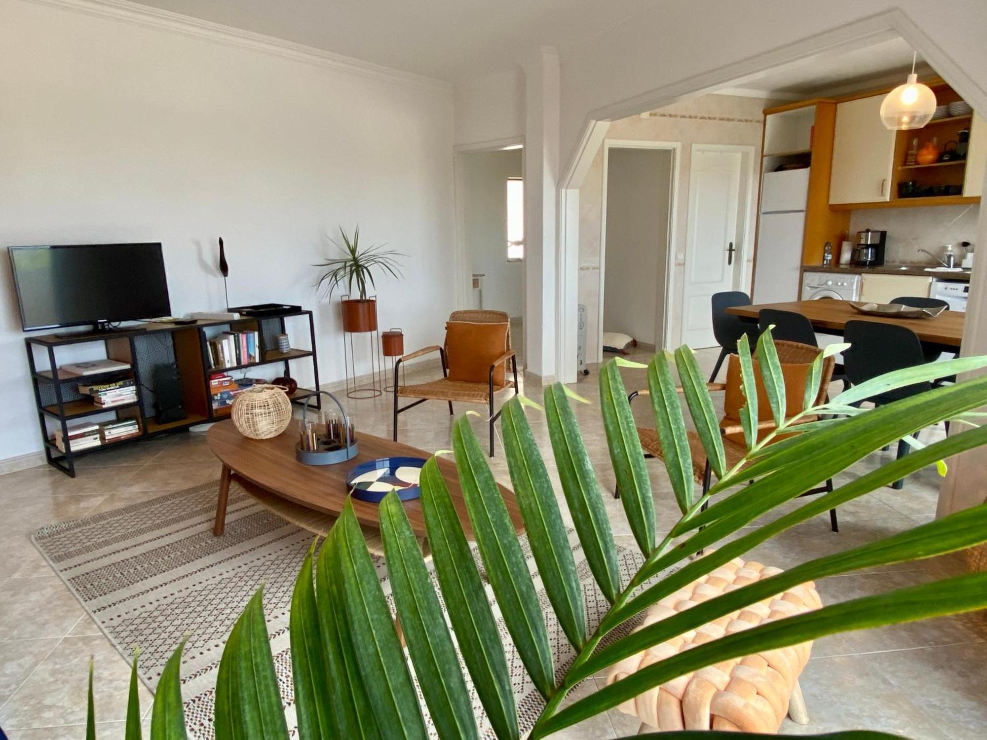 Apartment By Coral