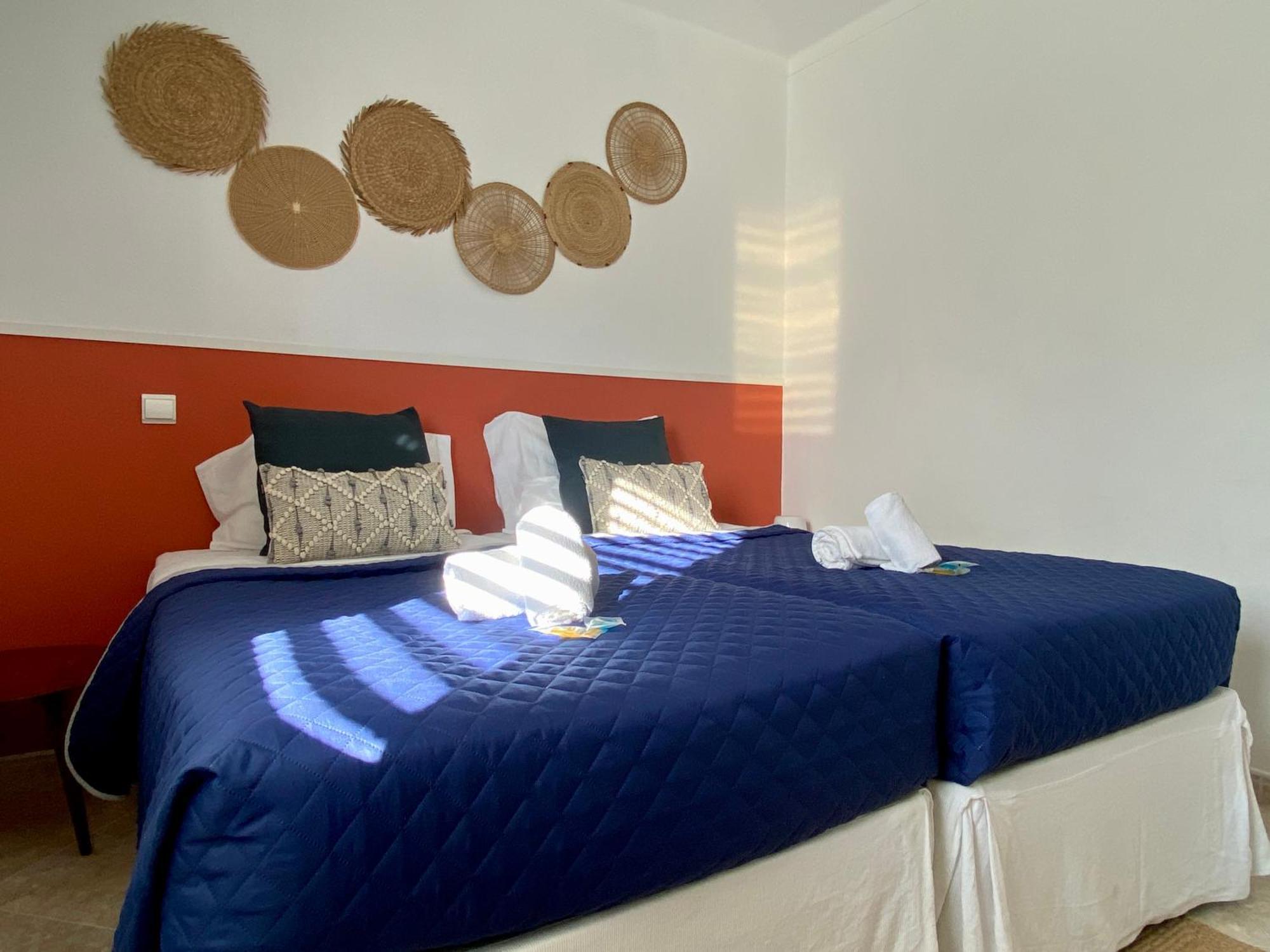 By Coral Apartment *